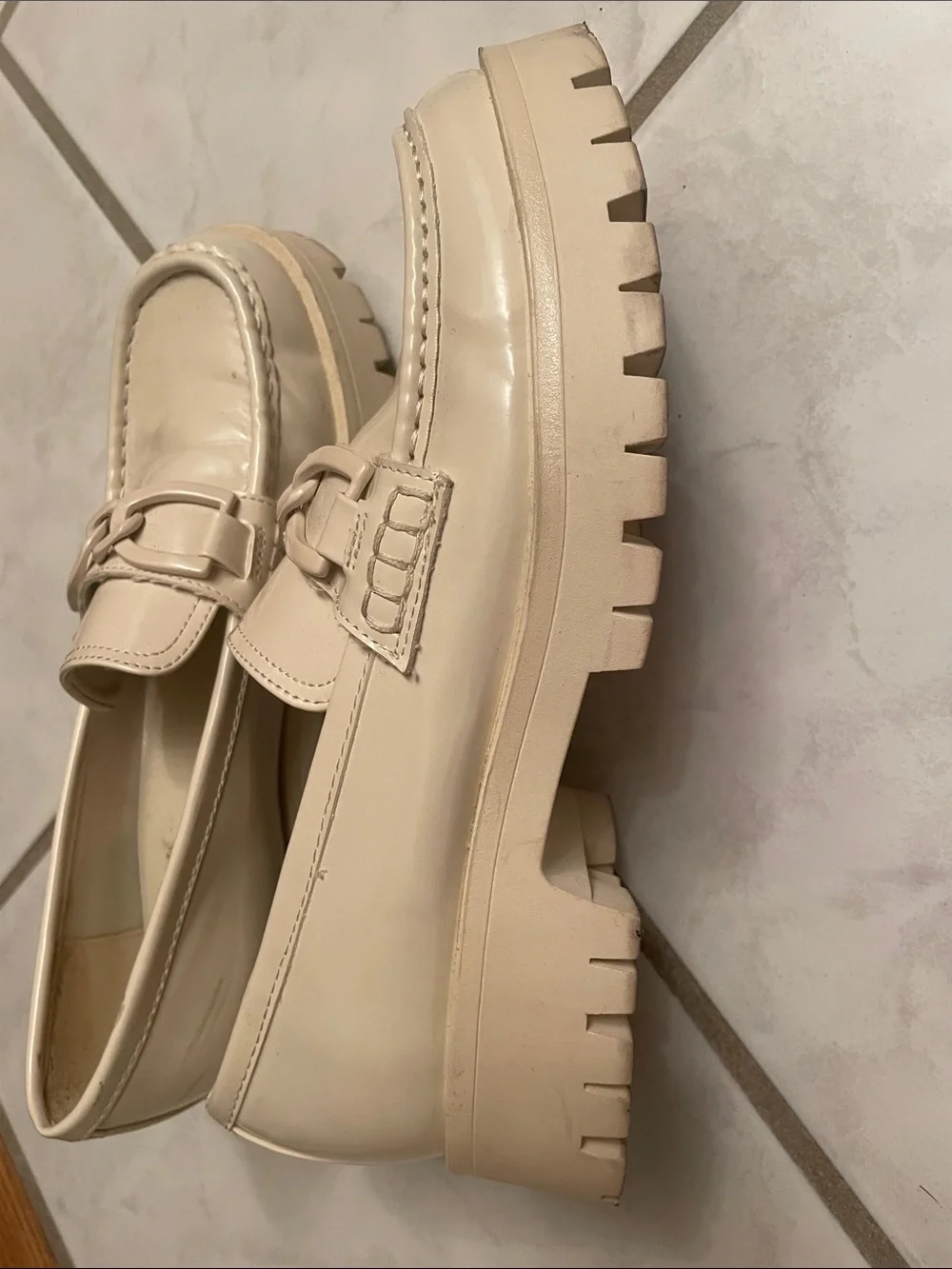 Nine West Cream Patent Chain-Trim Men's Loafers
